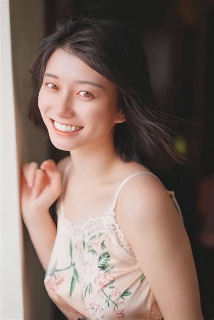 橋本 環 奈 ぱんちら